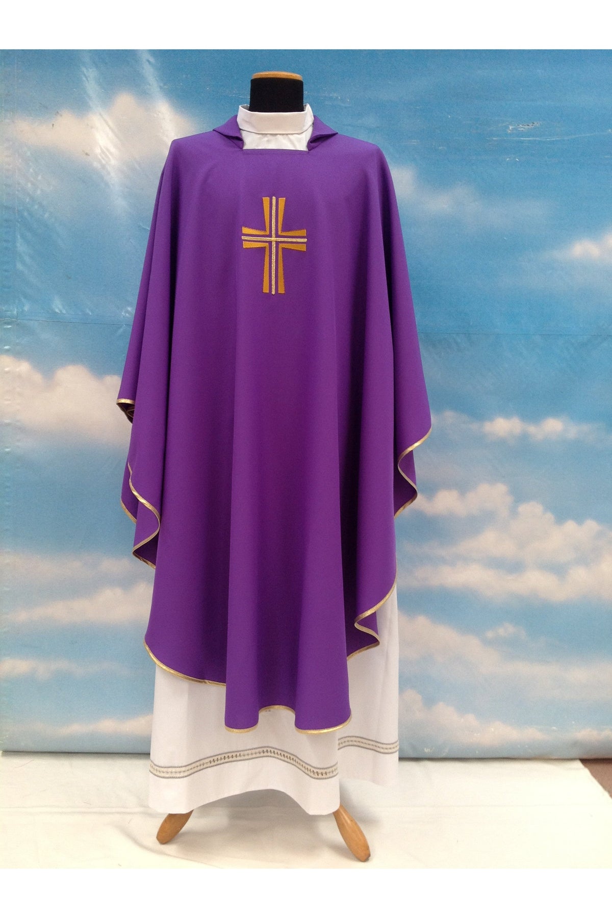 Primavera Fabric Purple Chasuble - SO652P-Church Life-Solivari-Michigan Church Supply