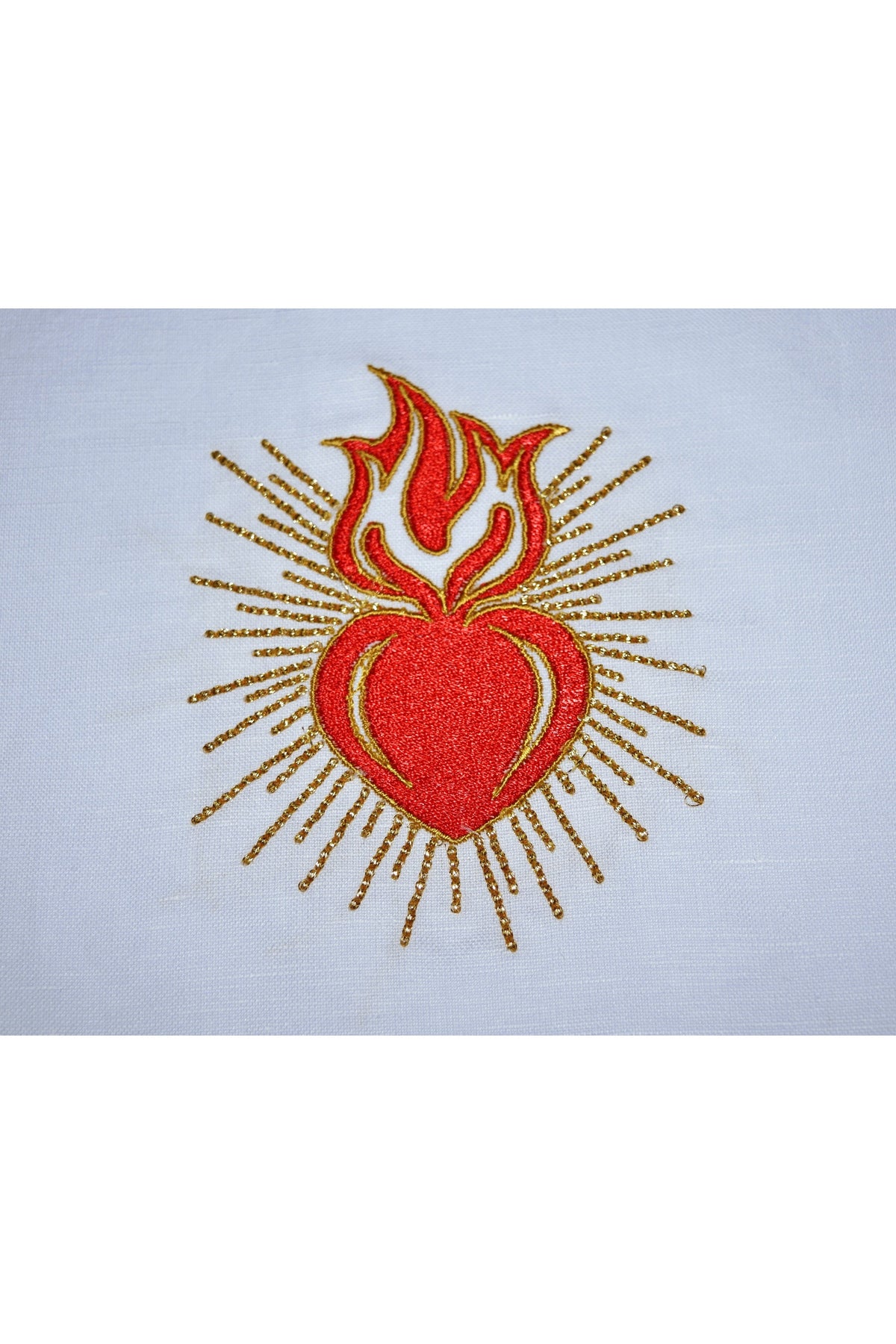 Sacred Heart Mass Linens - SL3022-Church Life-Beau Veste-Set-Michigan Church Supply