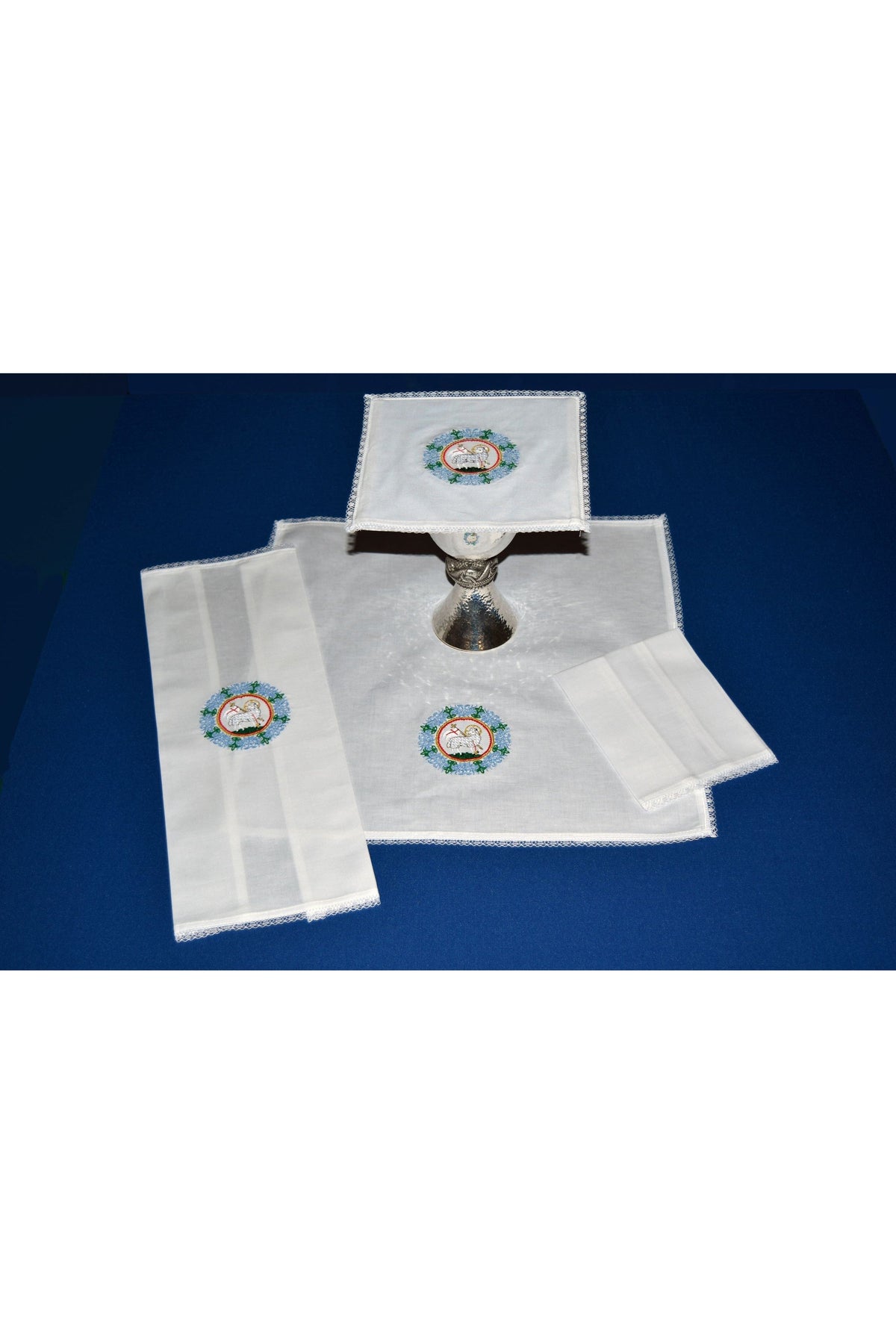 Victorious Lamb Mass Linens - SL3023-Church Life-Beau Veste-Set-Michigan Church Supply